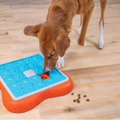 Outward Hound Challenge Slider reveals hidden treats through tile moves, boosting problem-solving.
