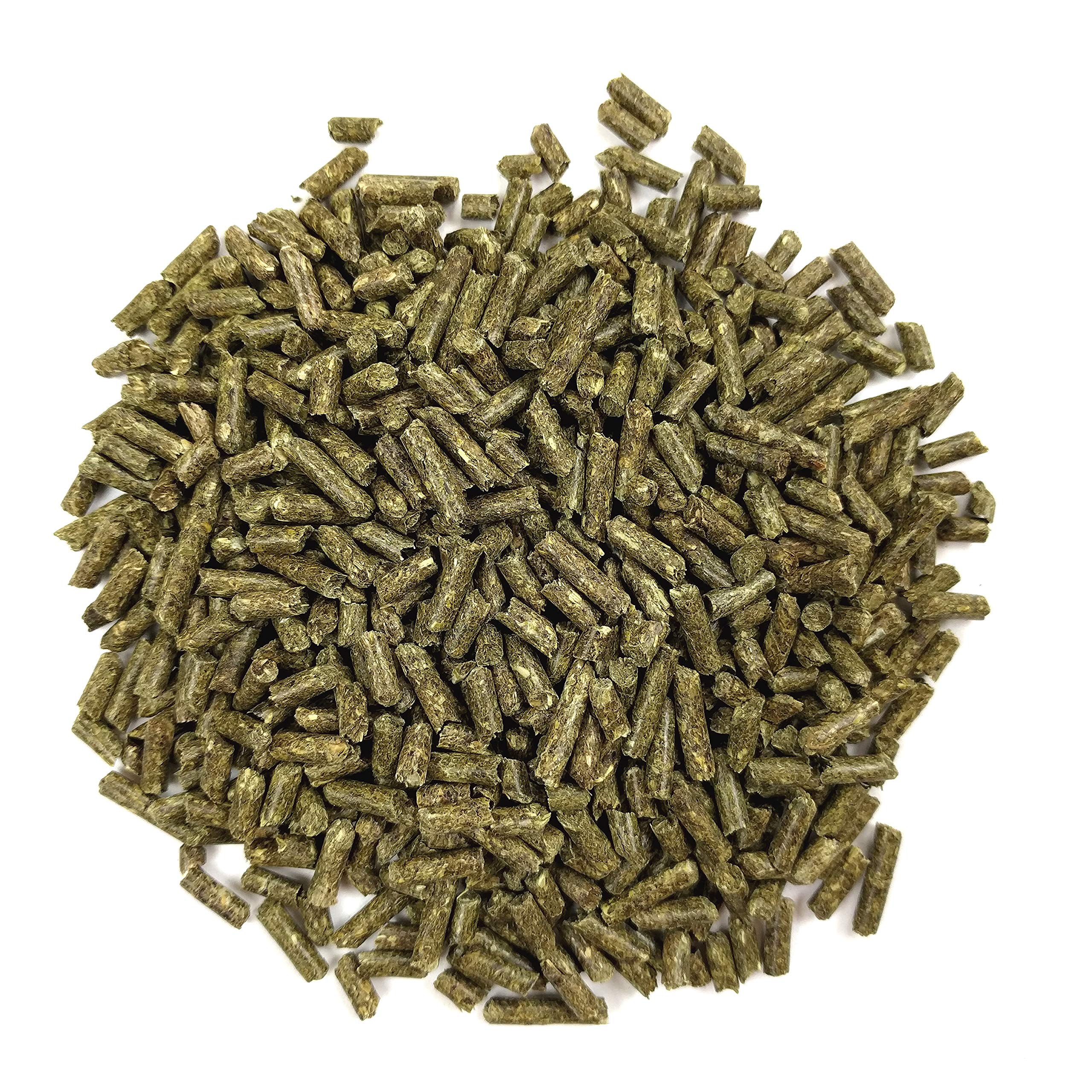 Oxbow Alfalfa hay detail illustrating high-fiber protein source