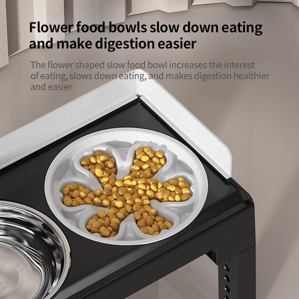 PAKEWAY anti-slip pads keep the stand steady during lively meals