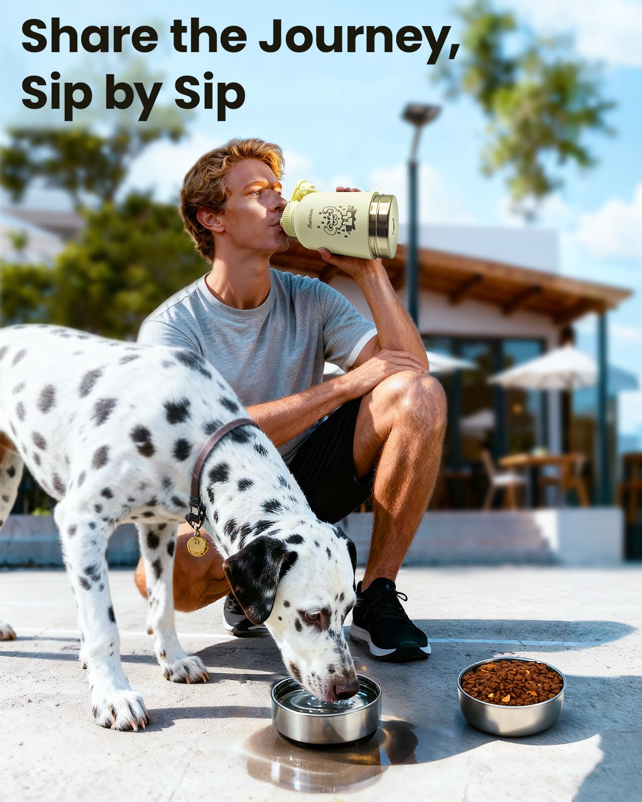 Leak-proof lid prevents spills and keeps bags dry.