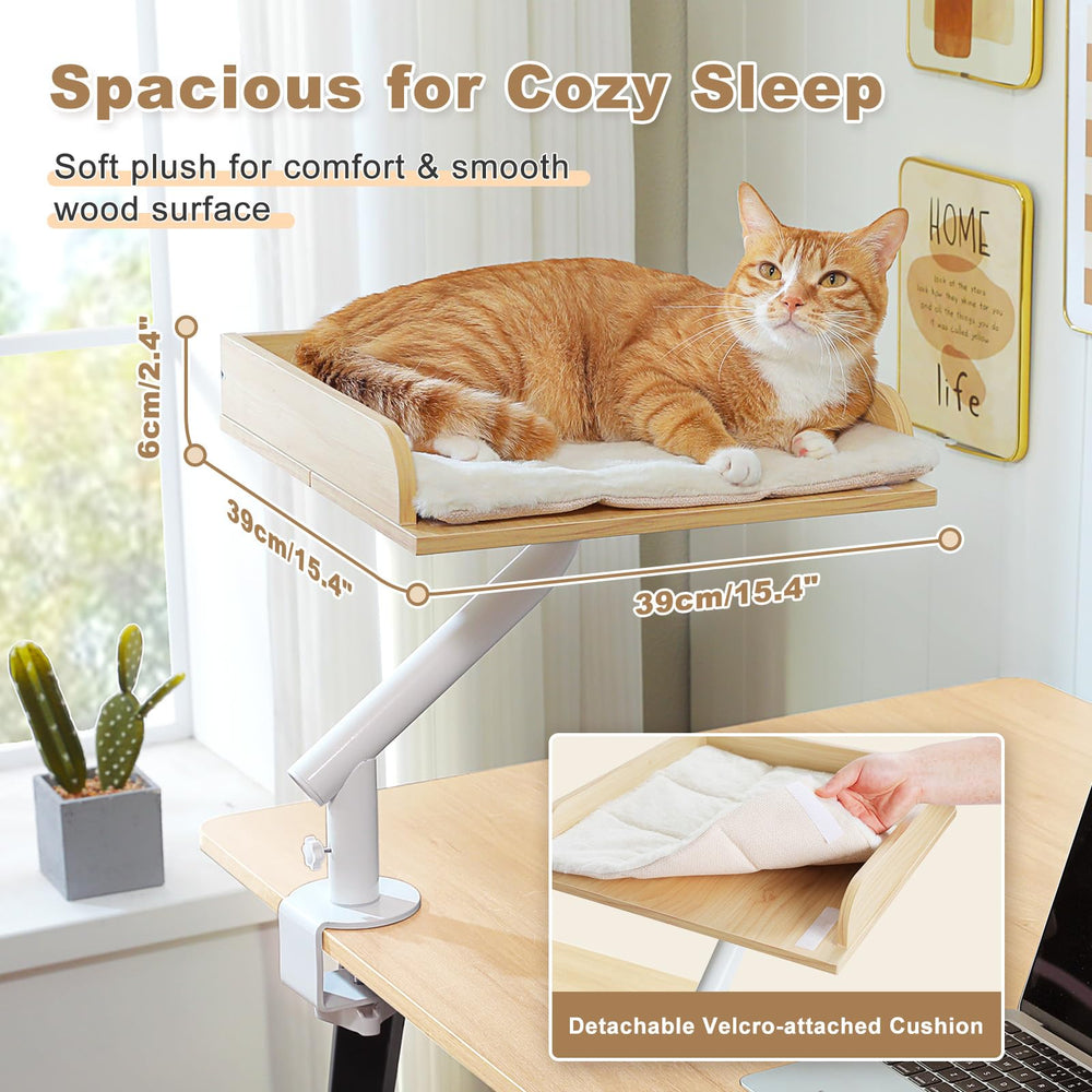 PAWZ Road removable, machine-washable cushion for quick cleanup after cozy naps.