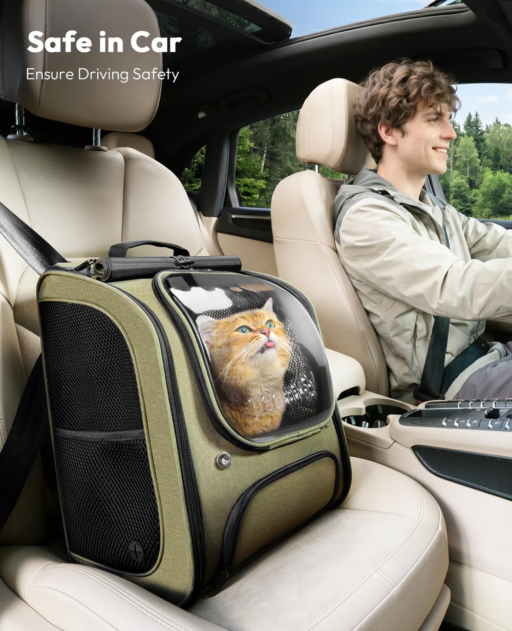 Pecute zippers with locks plus safety leash for pet security.