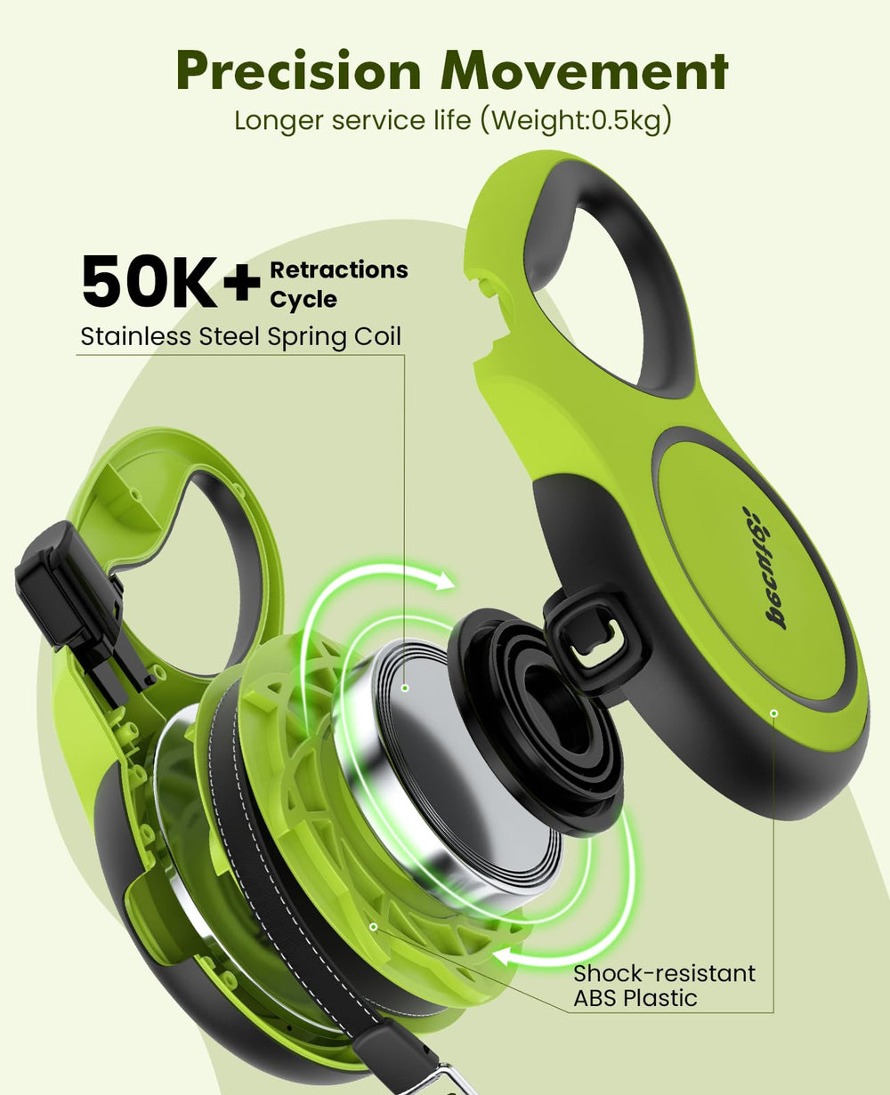Pecute reflective leash enhances visibility in low-light conditions.