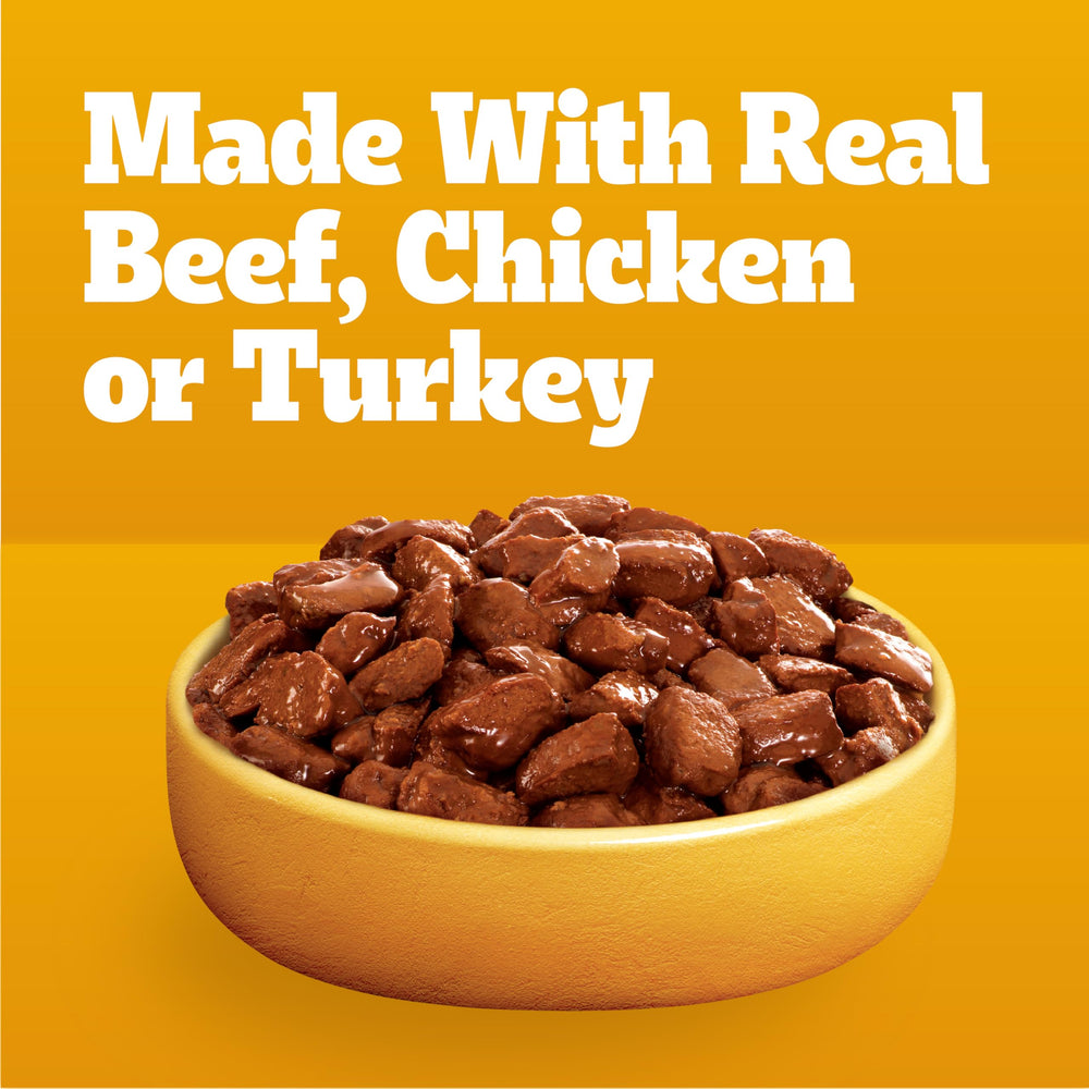 Pedigree High Protein chicken-beef cuts in gravy pouch supports varied meals.