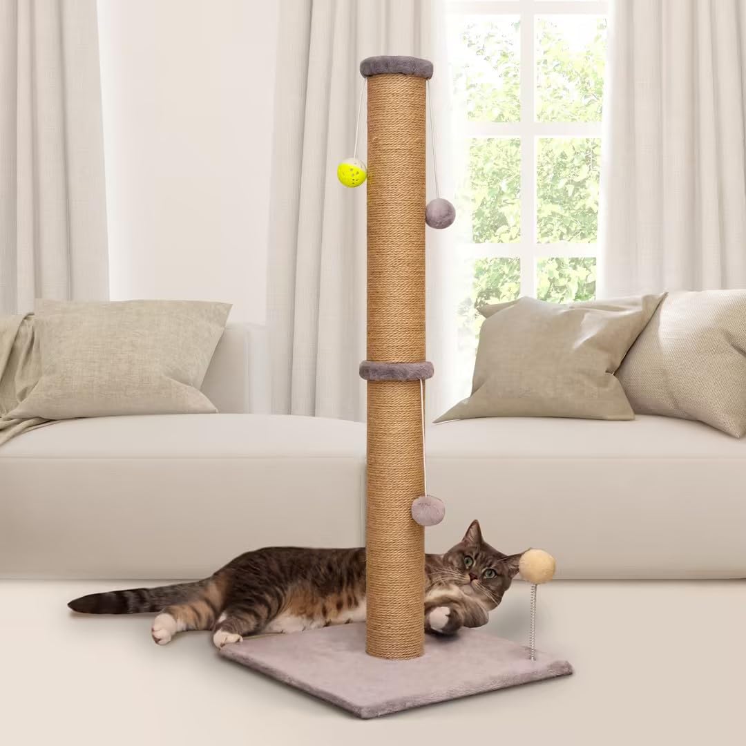 PEL UOMOZ natural sisal rope surface encourages healthy scratching.