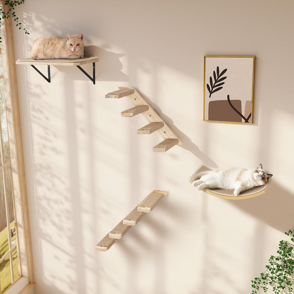 PELUMOZ sisal scratching surface invites scratching and play.