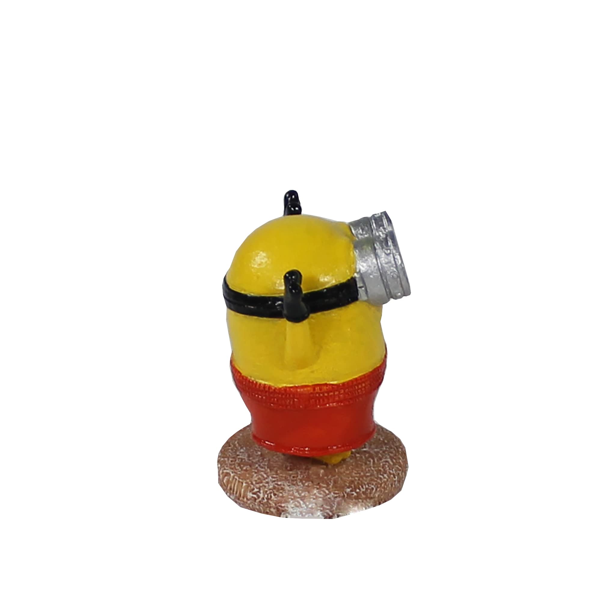 Penn-Plax Minions beach-themed decor—easy to wipe clean with warm water
