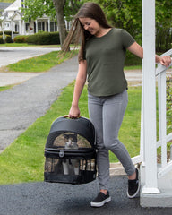 Pet Gear No-Zip View 360 carrier with push-button entry for easy access on both sides.
