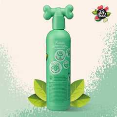 Rich lather from Pet Head Furtastic detangles long, curly coats.