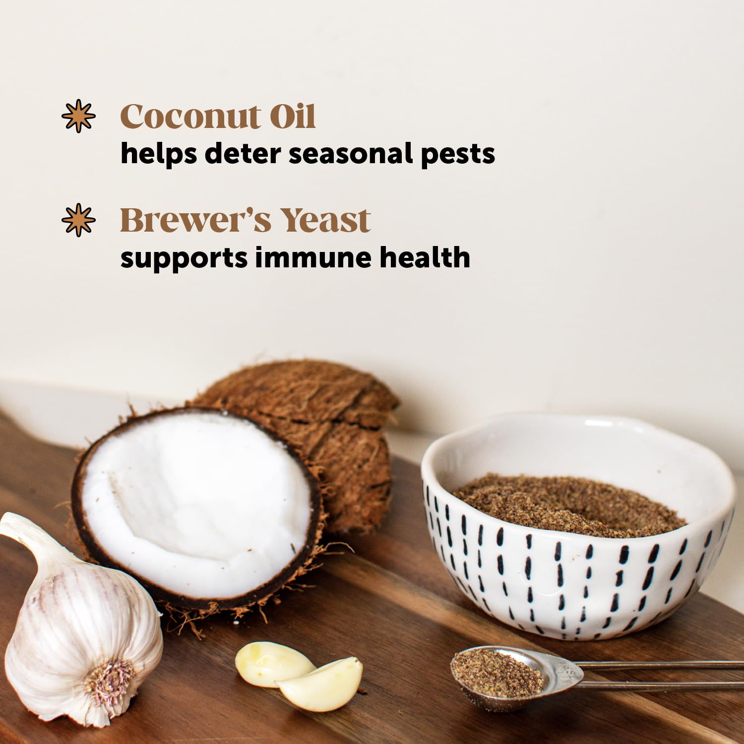 Pet Honesty Outdoor Defense includes garlic and B vitamins for daily resilience