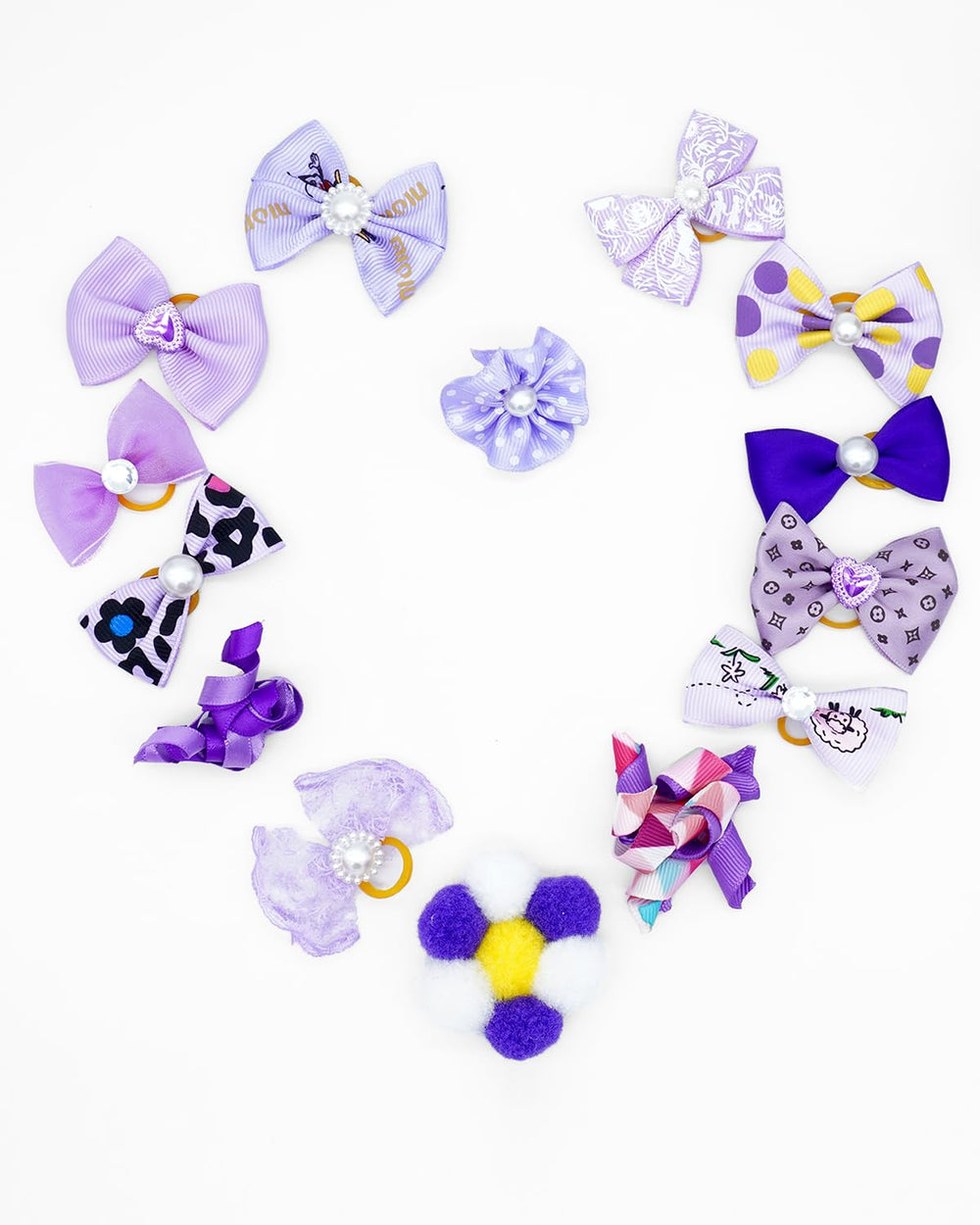 PET SHOW star-pattern bow adds playful sparkle