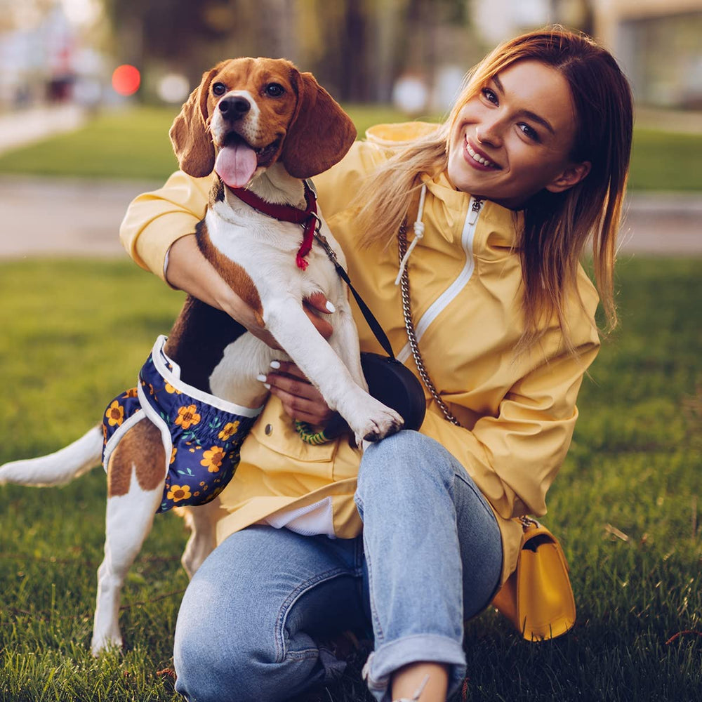 Pet Soft elastic waist with secure tape prevents slipping during activity.