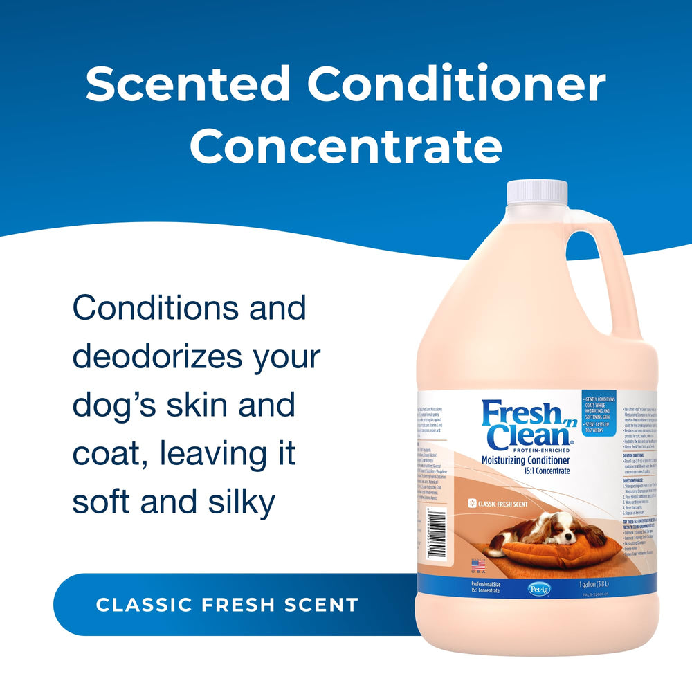PetAg Fresh ’n Clean conditioner label closeup highlighting hydration with vitamin E.