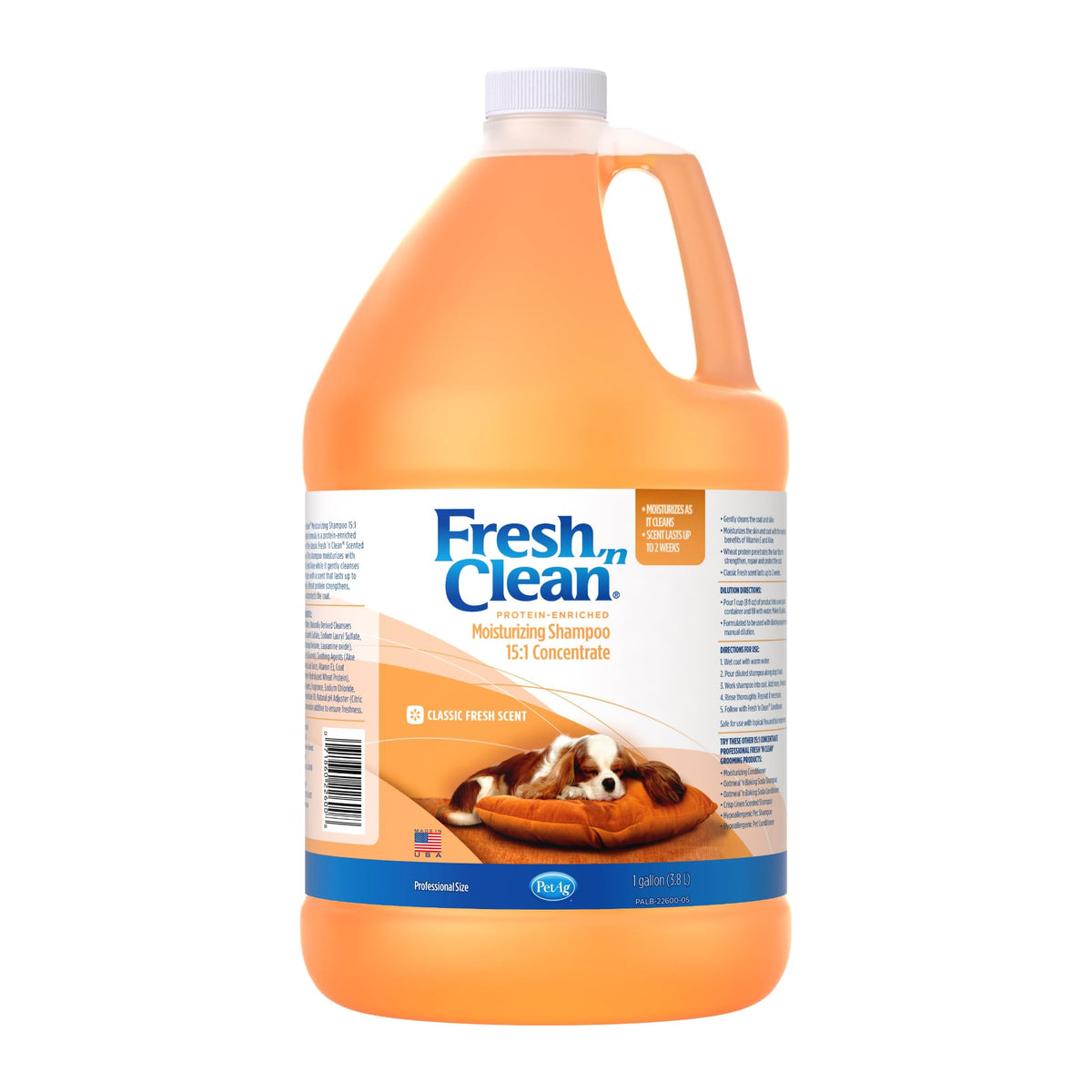 PetAg Fresh 'n Clean moisturizing shampoo bottle highlighting classic fresh scent for dogs.