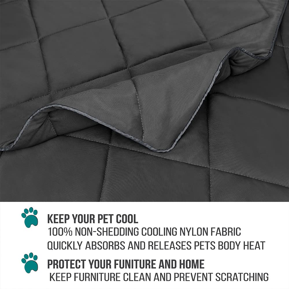PetAmi kennel or crate liner protects crate while soothing pet.