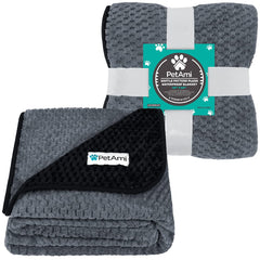 PetAmi leakproof blanket keeps bed dry and cozy for pets