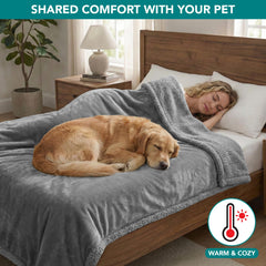 PetAmi multi-use blanket ideal for car trips and home lounging.