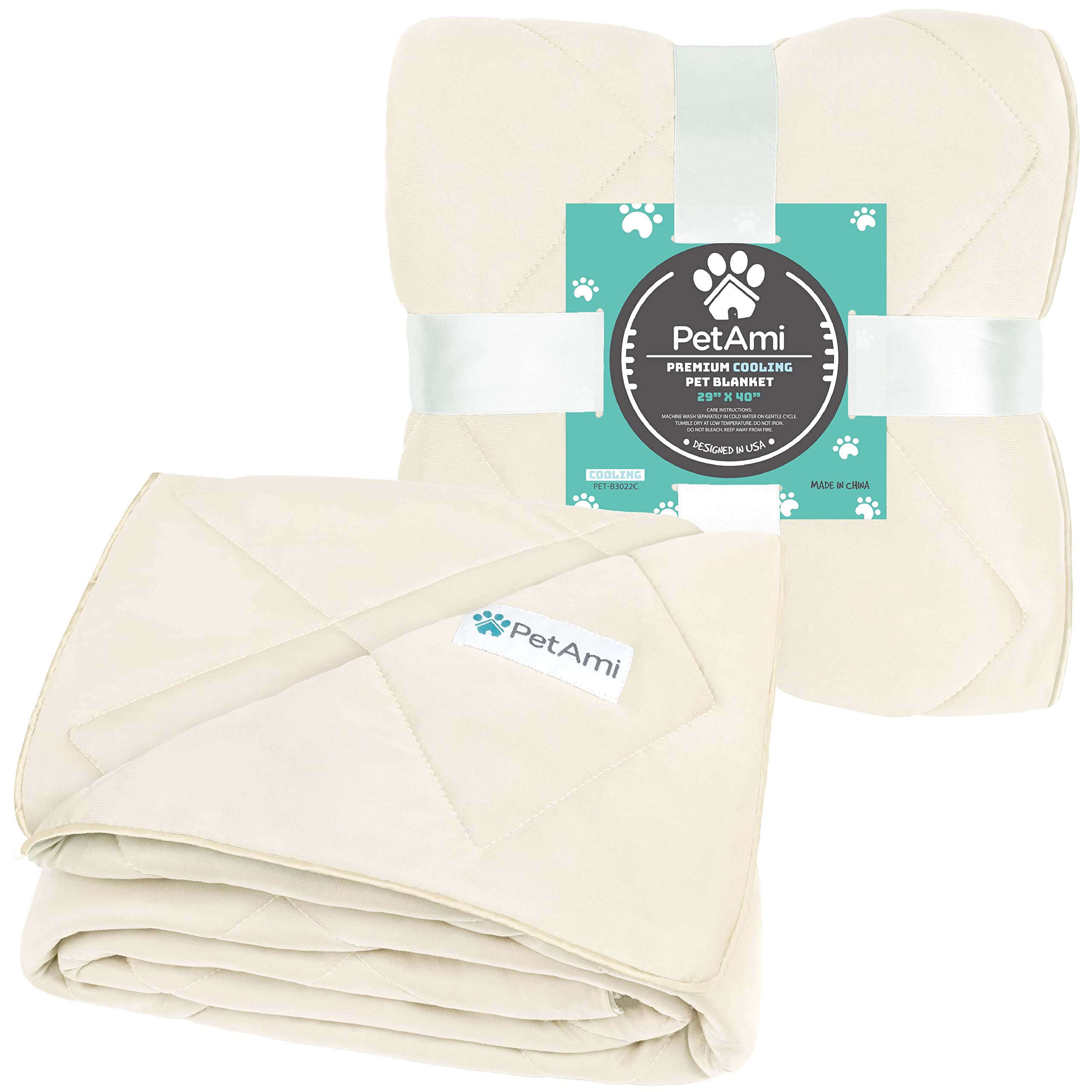 PetAmi Premium Cooling Blanket bed-cover-ready for cozy naps.