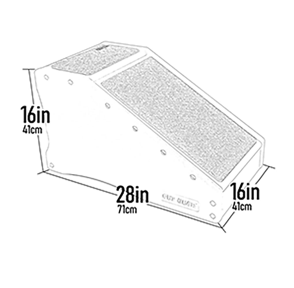 Pet Gear Stramp soft-trax mat provides paw-friendly grip and easy cleaning.