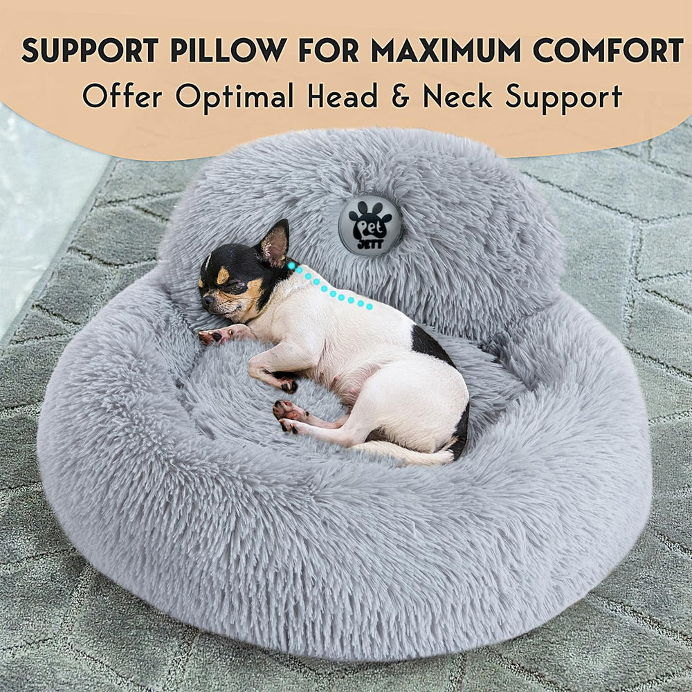 PetJett plush faux fur bed delivers warm, cozy comfort for nap time.