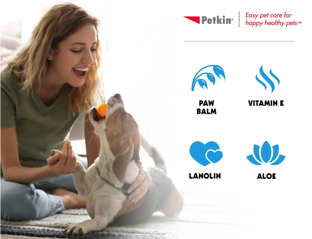 Petkin Paw Wipes Plus orange scent leaves a fresh feel after use.