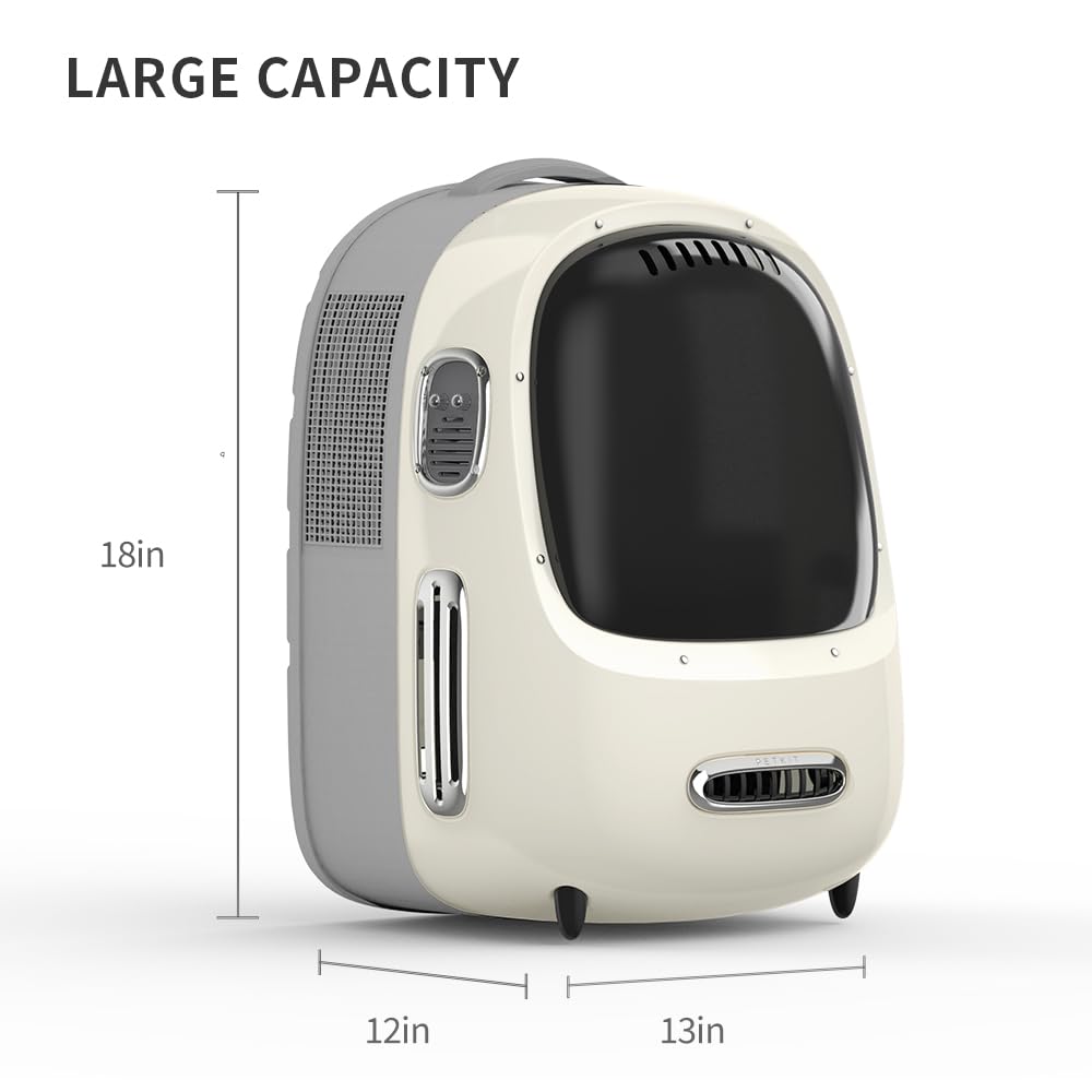 PETKIT Cat Backpack Fan Close-up shows airflow during outdoor use.