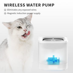 PETKIT water-fountain-detachable-tank-base showcases a separable design for safer use and easy cleaning.