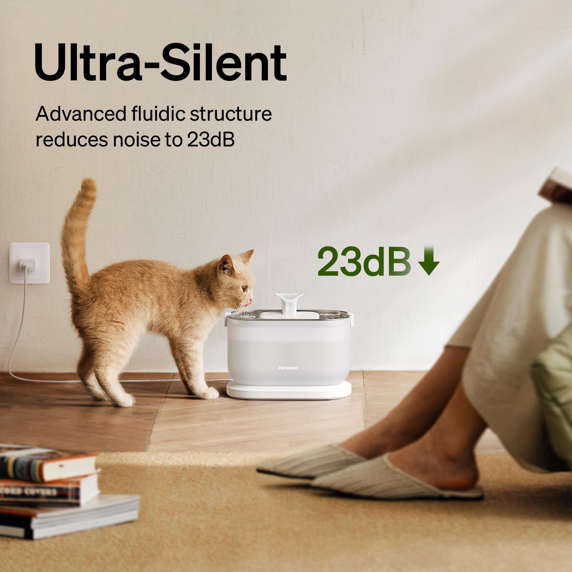 PETLIBRO cat fountain detachable water tank for quick refills.