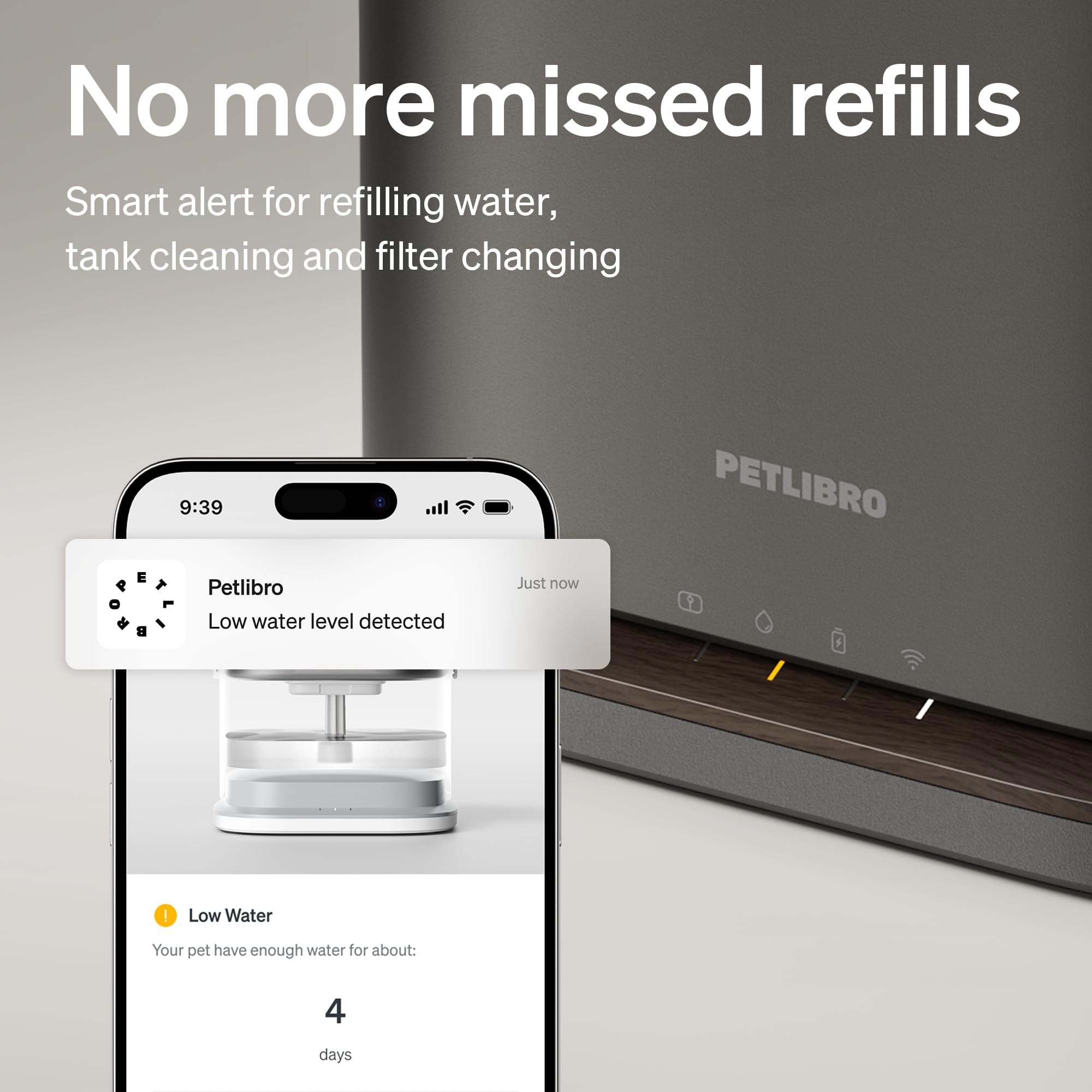 PETLIBRO Dockstream 2 stainless steel tray for easy cleaning.