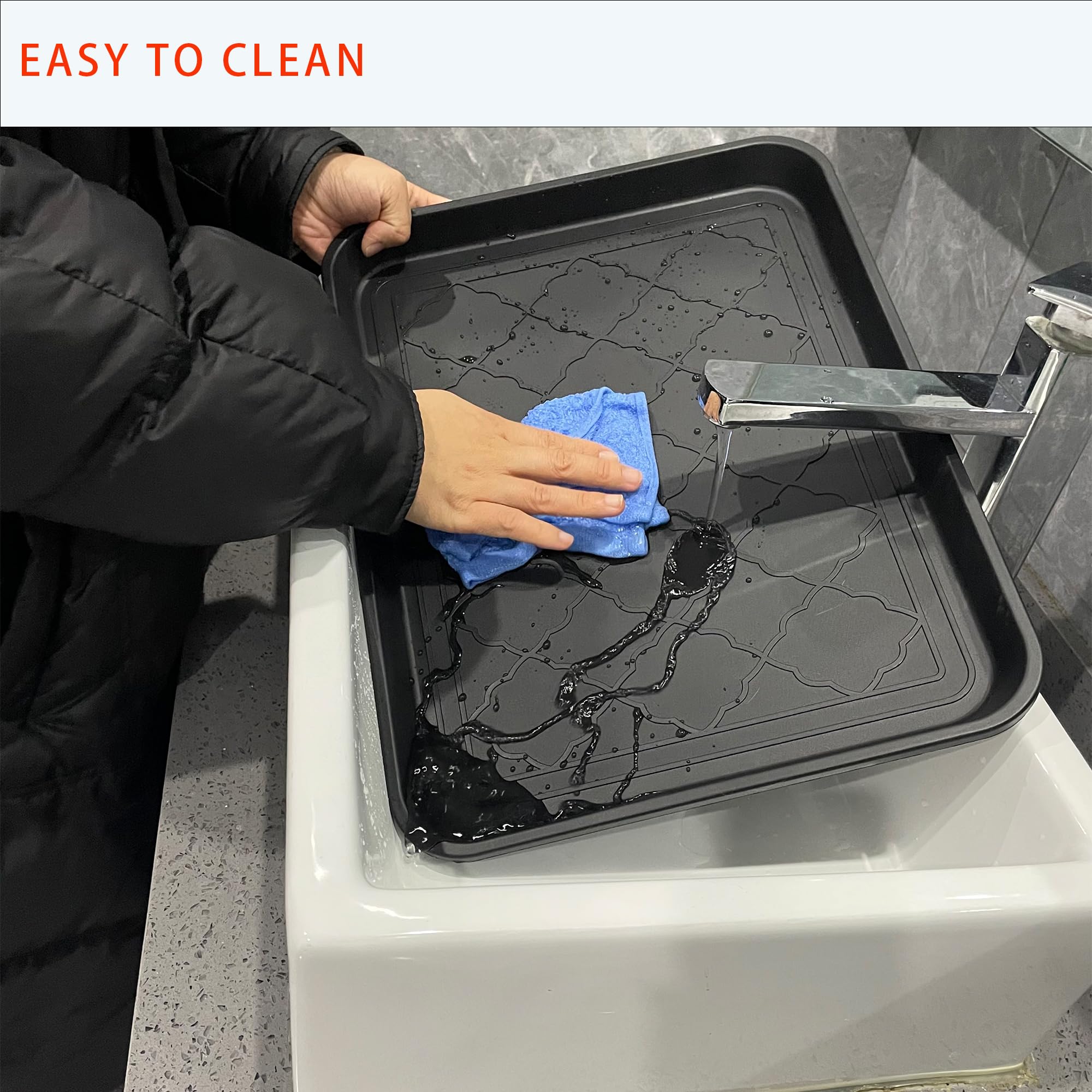 PetLike non-slip back prevents tray sliding on floors.