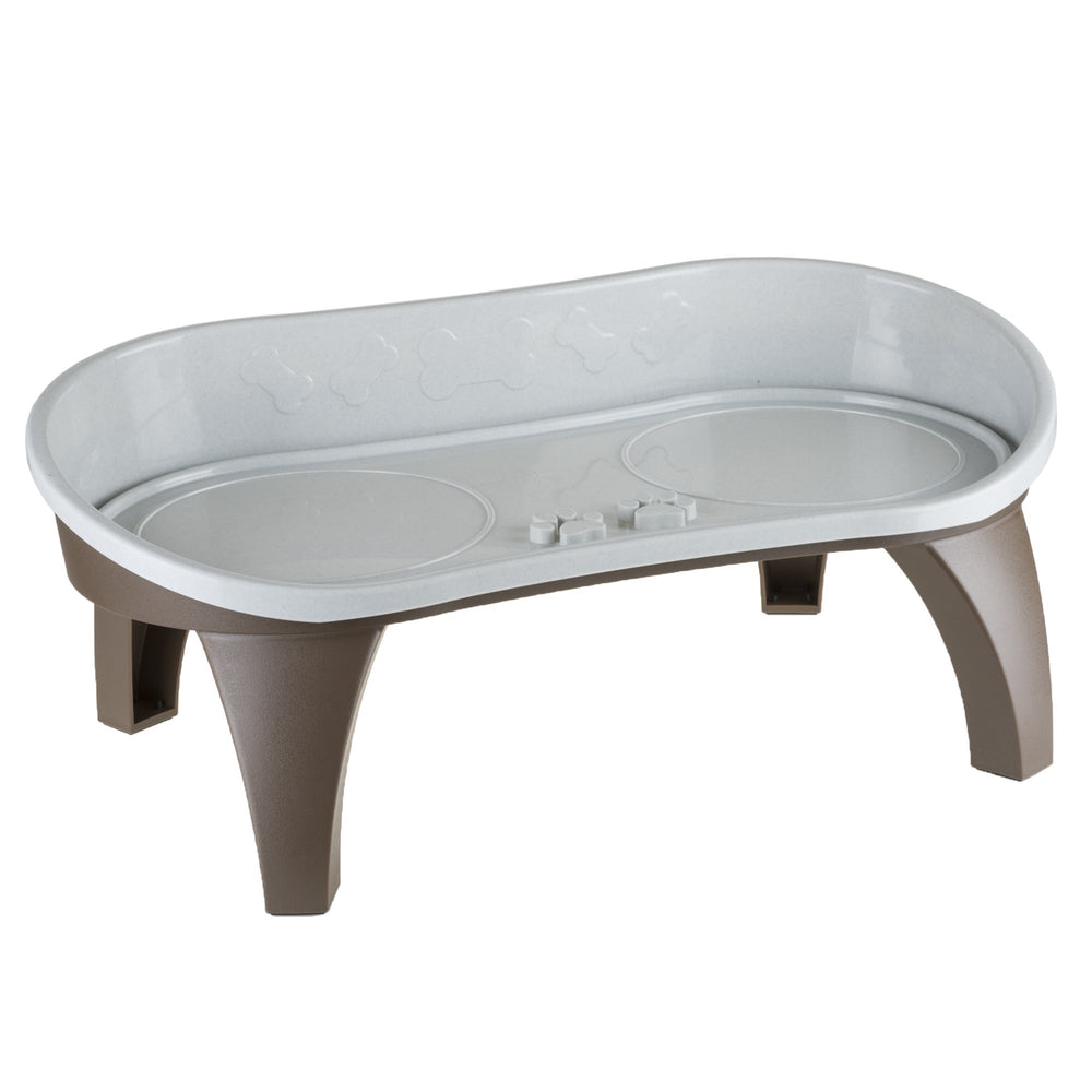 PETMAKER convenient mealtime setup for indoor or outdoor use.
