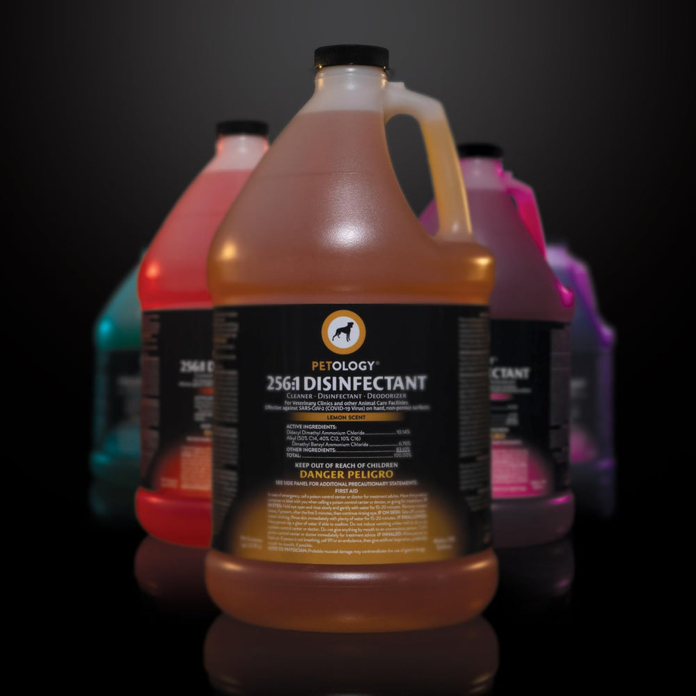 Petology 2561 3-in-1 cleaner, deodorizer, disinfectant in action