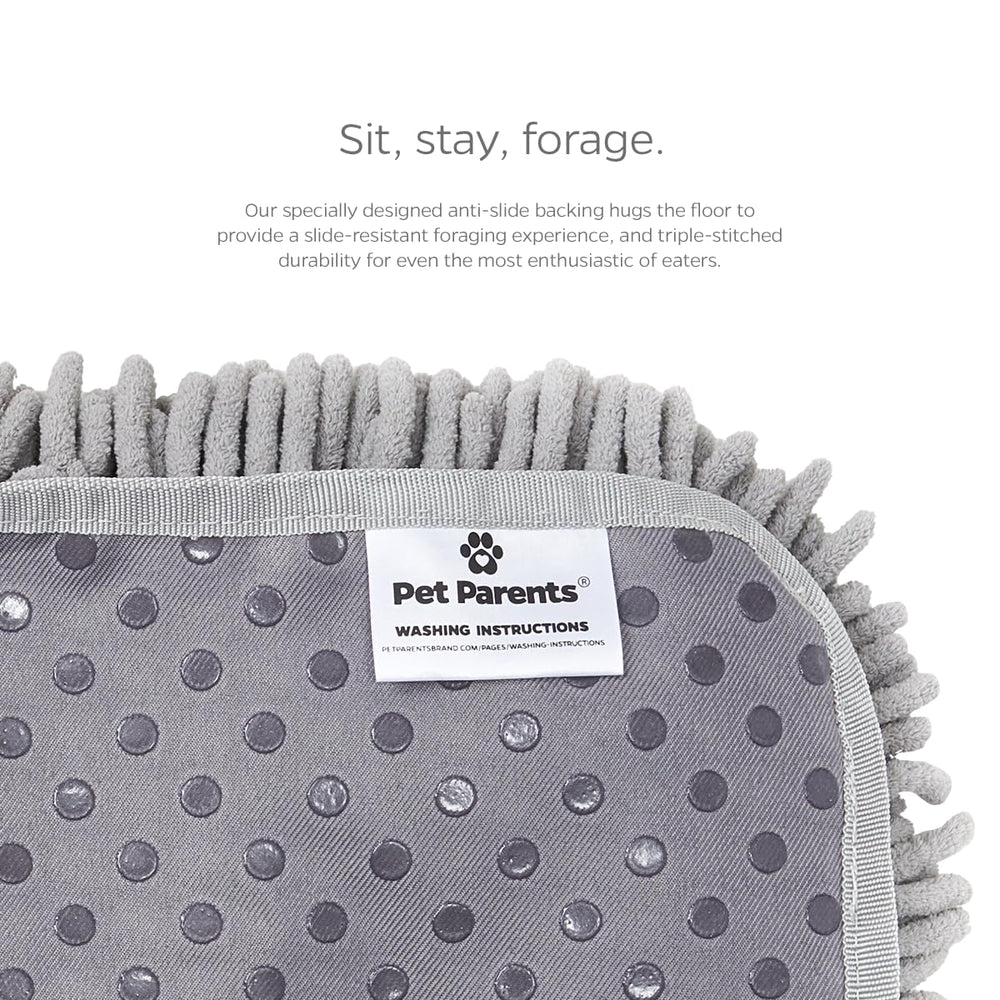 Pet Parents Forager Mat Forest 19 travel-ready with adjustable strap
