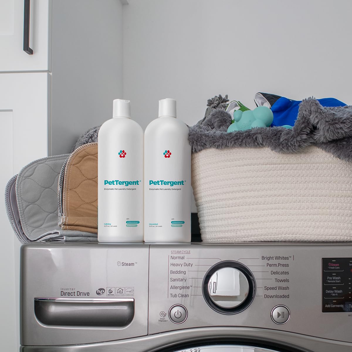 Pet Parents PetTergent 32-loads-capacity highlights economical laundry solution.
