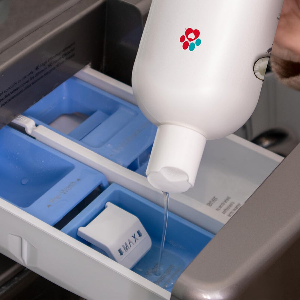 Pet Parents PetTergent recyclable-packaging communicates greener pet care.