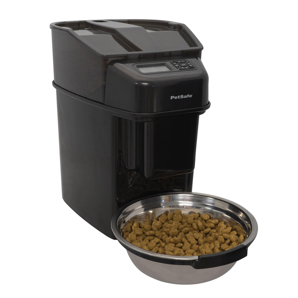 Petsafe front view of the autofeeder with programmable meals for cats and small dogs
