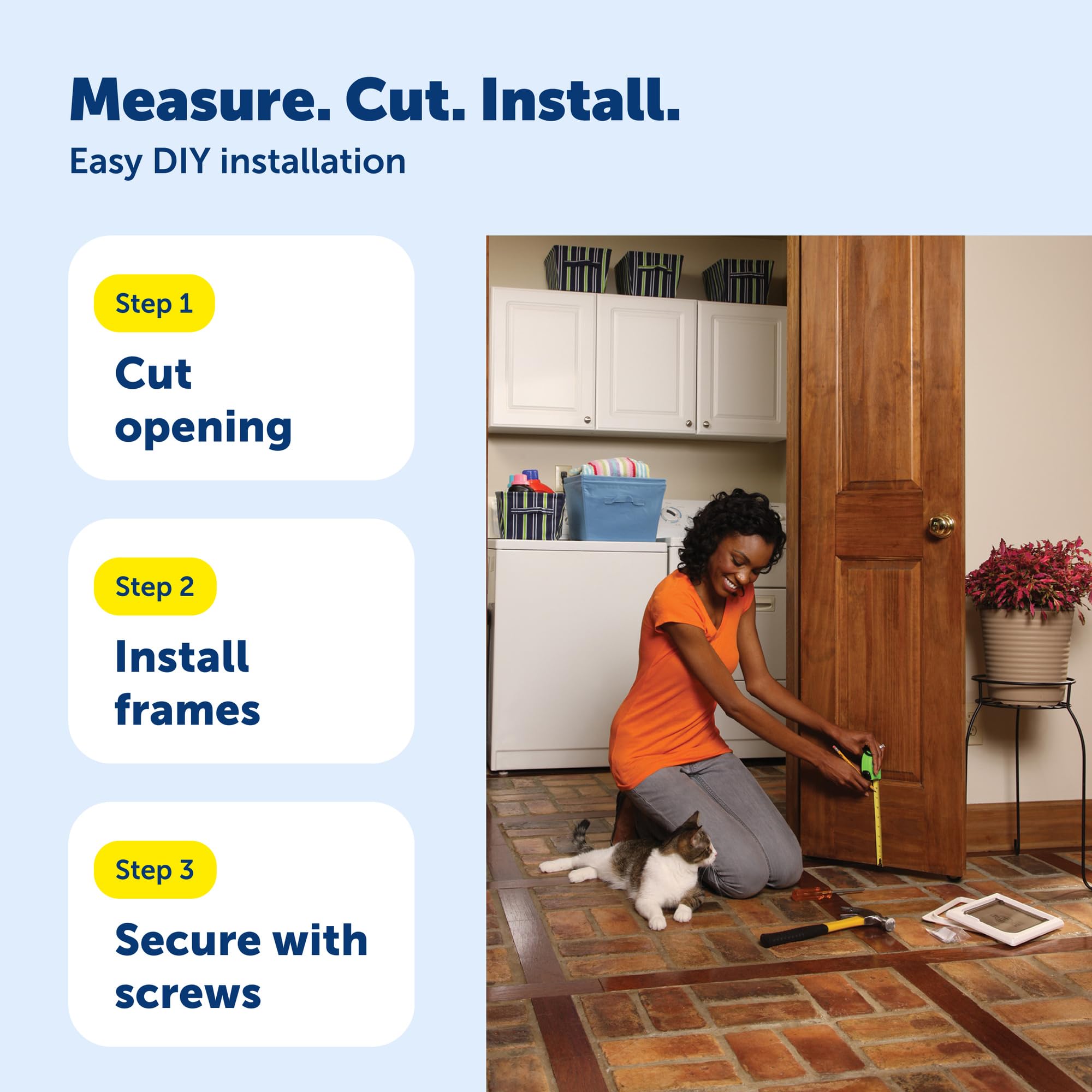 PetSafe durable white frame and door flap design