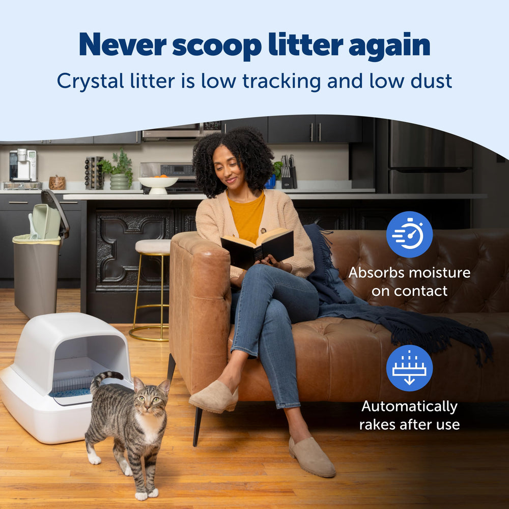 PetSafe ScoopFree Crystal Pro easy-clean interior aids quick maintenance.