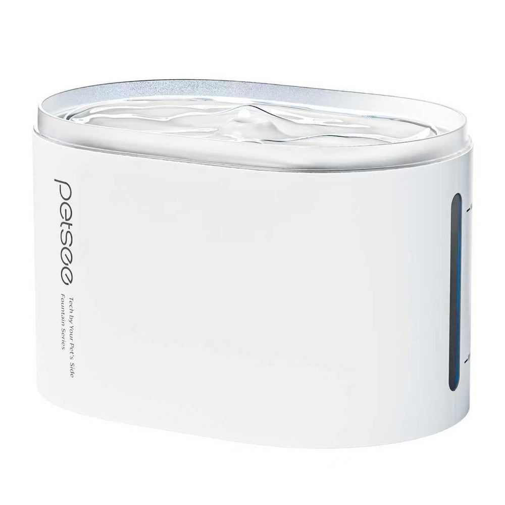 PETSEE Automatic Water Fountain with 2.5L capacity, promoting steady hydration for pets.