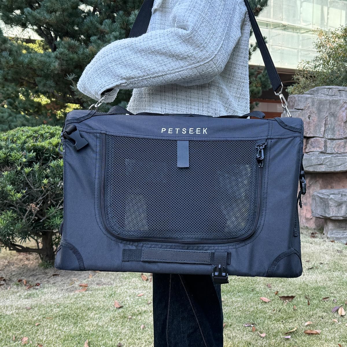 Petseek Large Cat Carrier car-ready with seatbelt loops for secure travel.