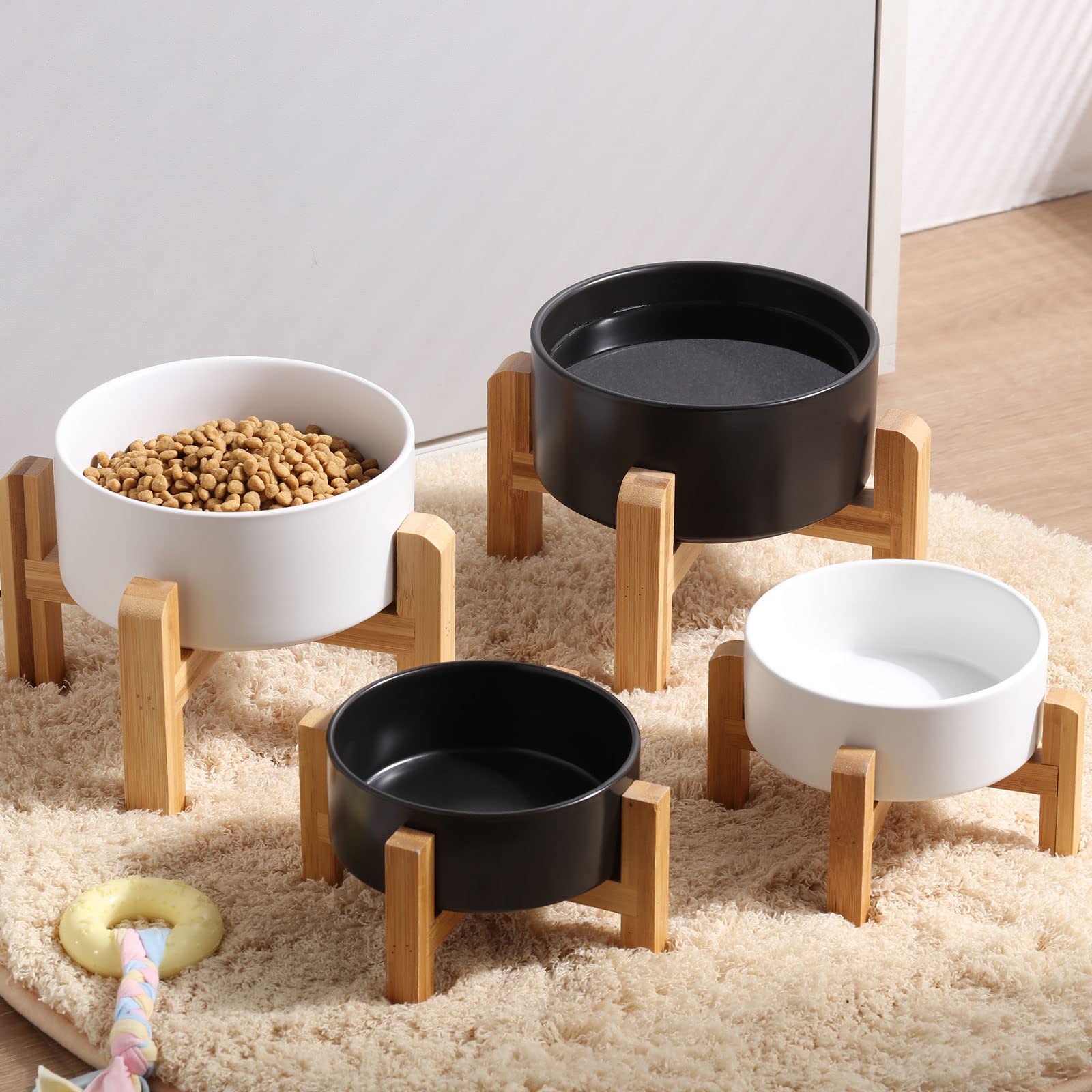 Perfect for dry or wet food and water.