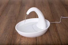 Pioneer Pet Swan with no-slip base for stable drinking