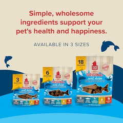 PLATO Real Strips Salmon bar emphasizes omega-rich ingredients for coat health.