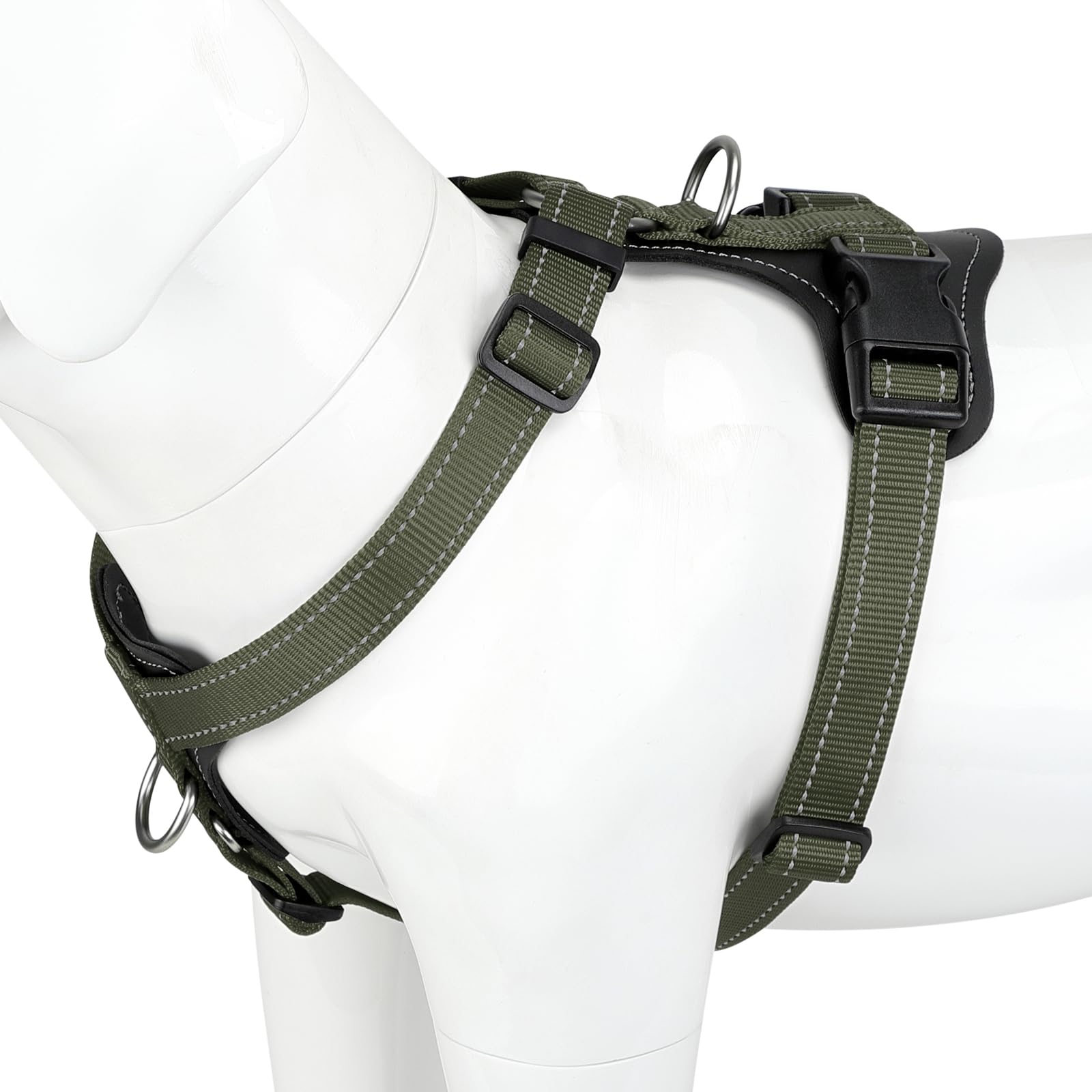 Plutus Pet adjustable no-pull harness with front clip for training control