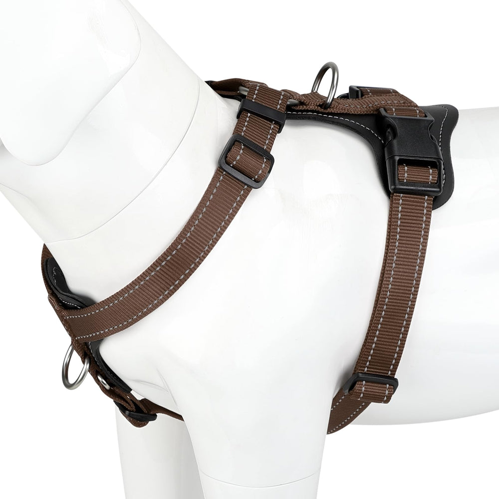 PLUTUS PET adjustable no-pull harness front clip aids gentle training and control