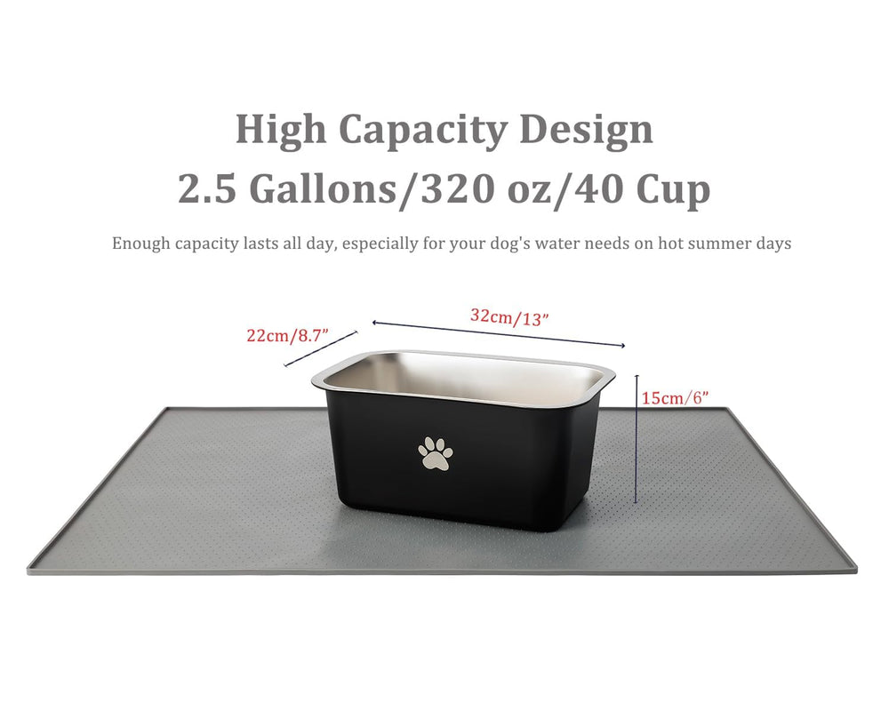 Podinor bowl shows non-slip feet for stable placement on outdoor surfaces.
