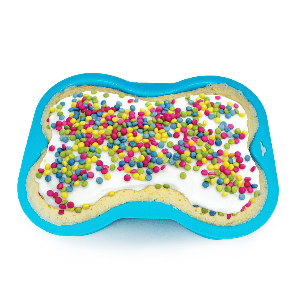 Pooch Cake reusable silicone pan—saves waste and cleans easily.