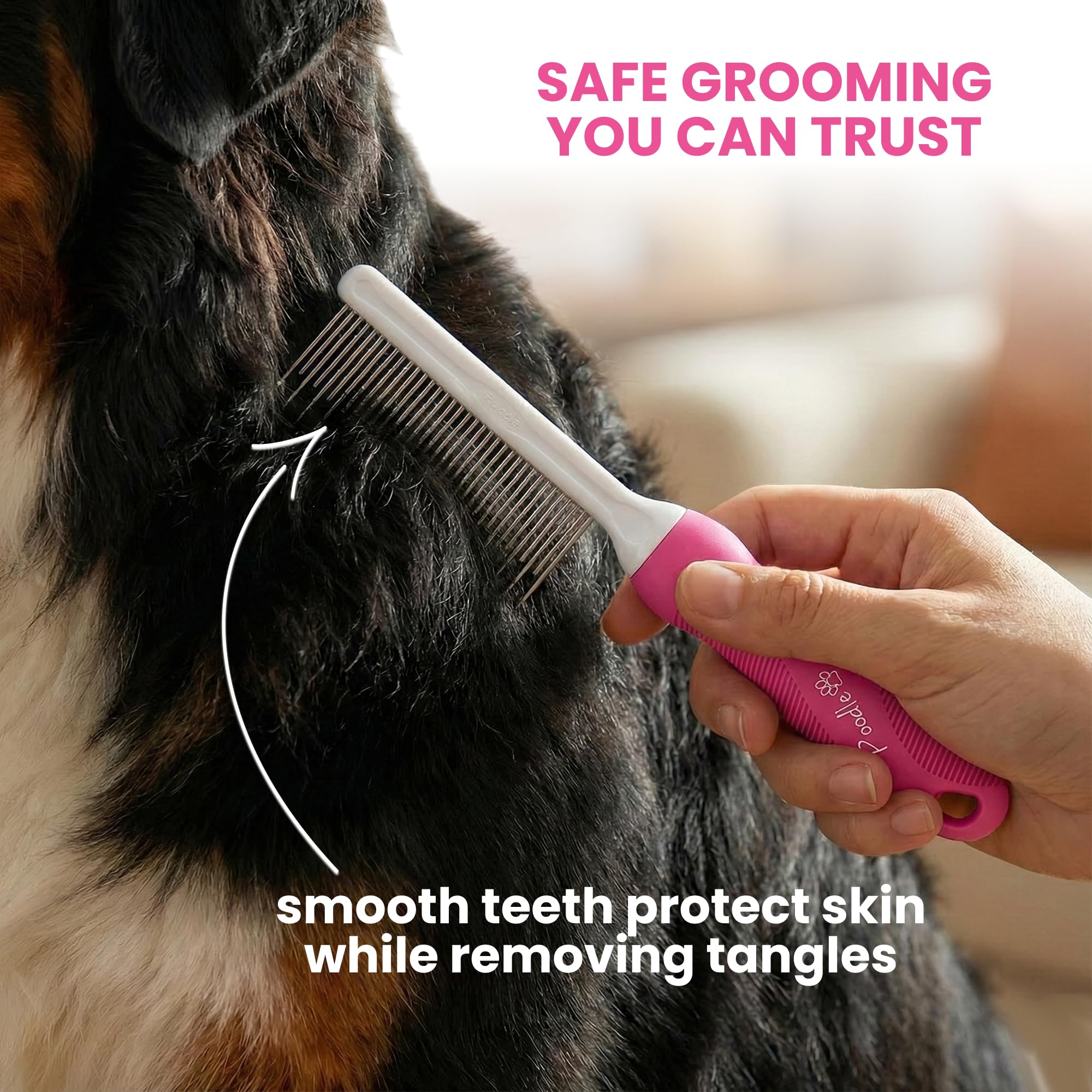 POODLIE detangler with short teeth for precise detangling and mats.
