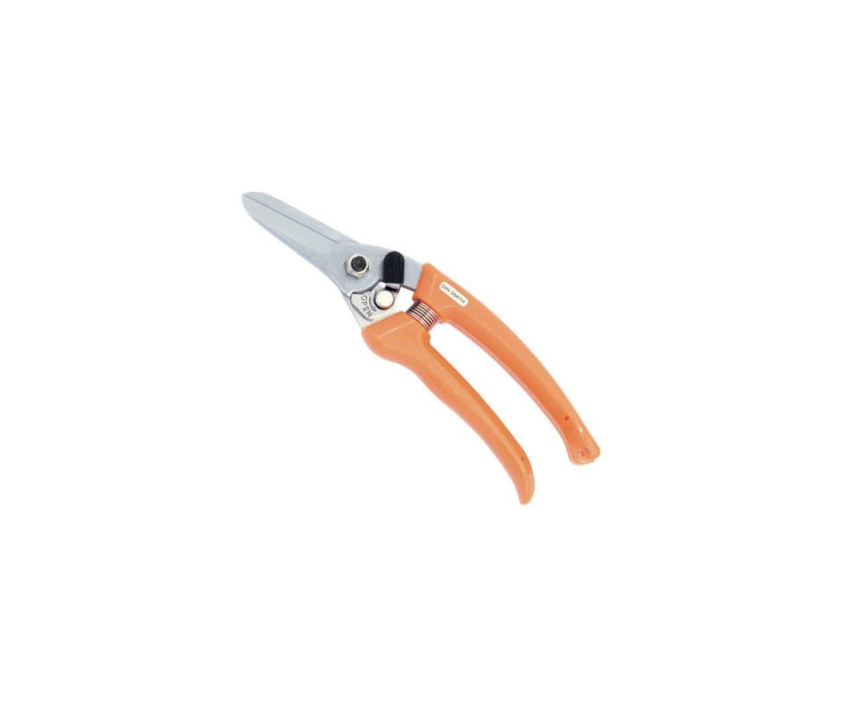 Premier 1 ExoTrim smooth cutting stroke supports efficient hoof work under pressure.