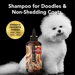 Pride and Groom Non Shedder lather close-up shows gentle cleansing.
